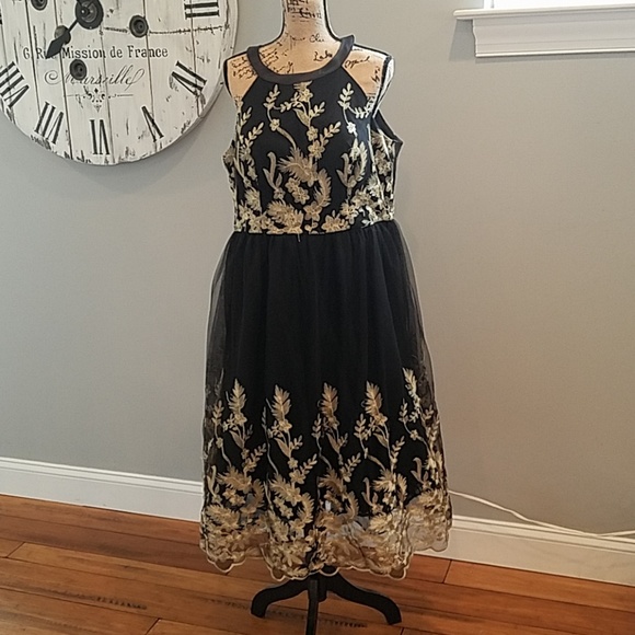 Chi Chi London Dresses & Skirts - Black and Gold Semi Formal Dress